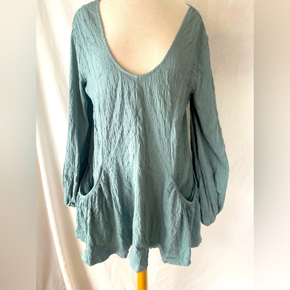 Free People oversized lagenlook tunic top M but will fit up to XL NWT $68